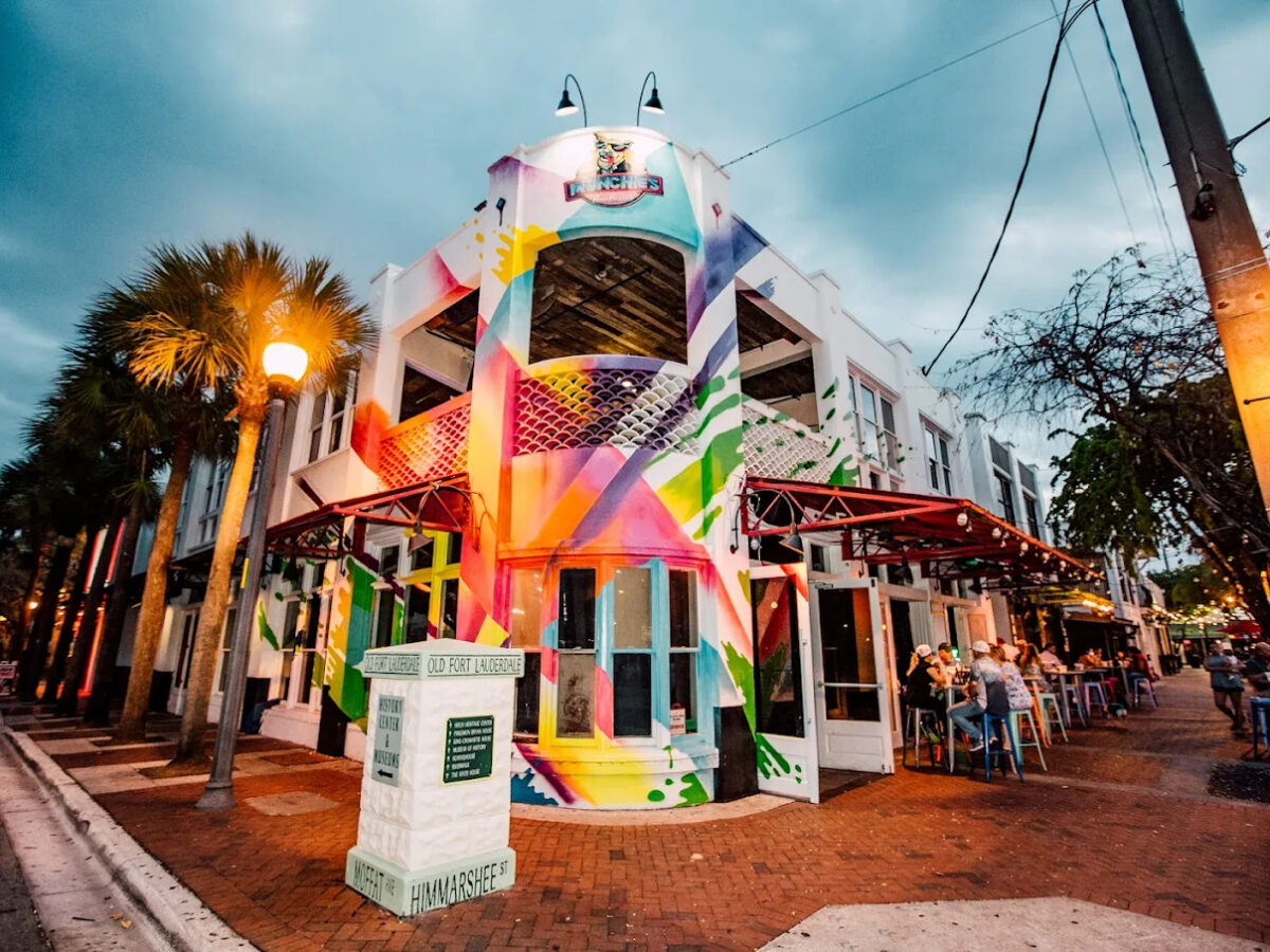 Munchie's Pizza Club - Dog-Friendly Dining - Fort Lauderdale