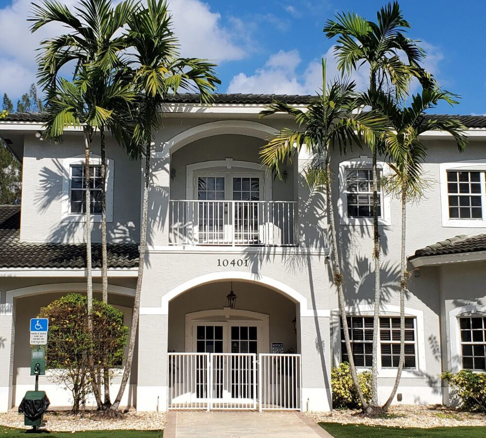 Pet Paradise - Davie - Dog Boarding - Davie