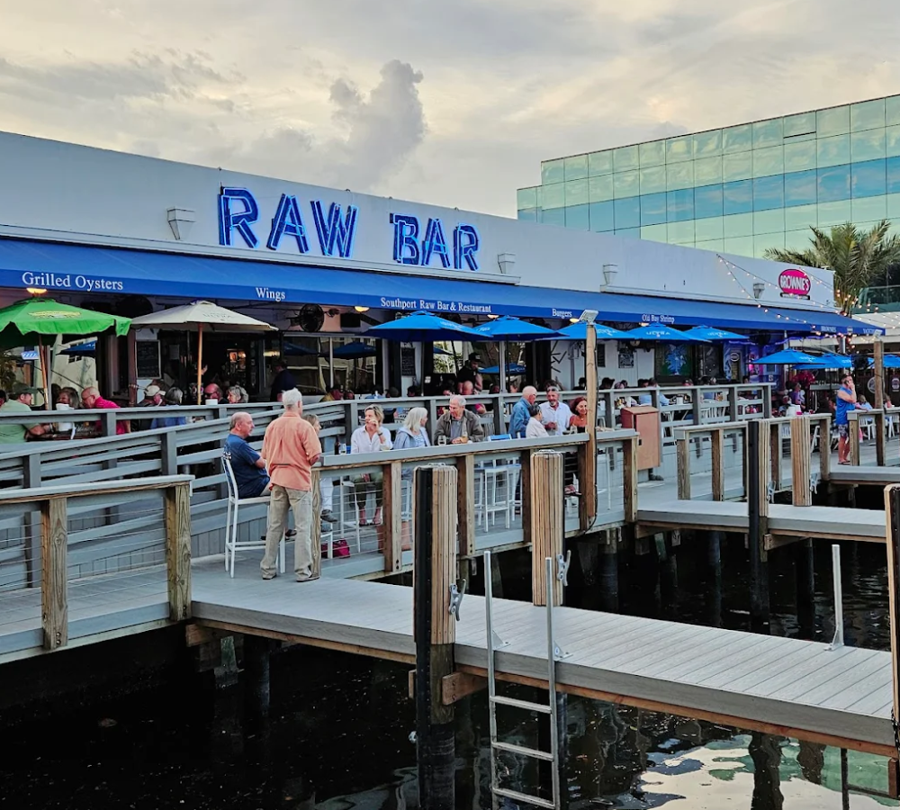 Southport Raw Bar & Restaurant - Dog-Friendly Dining - Fort Lauderdale
